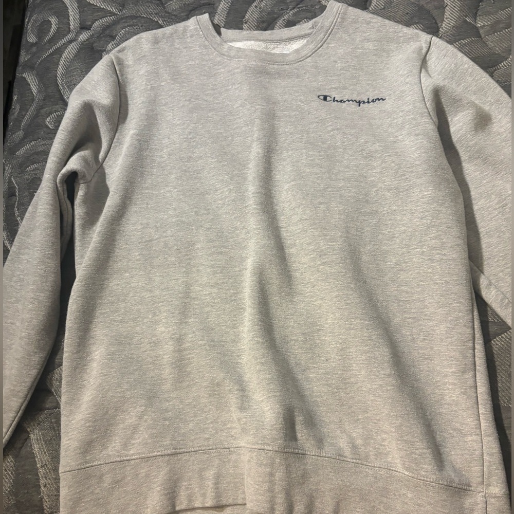 Grey crew neck champion sweater